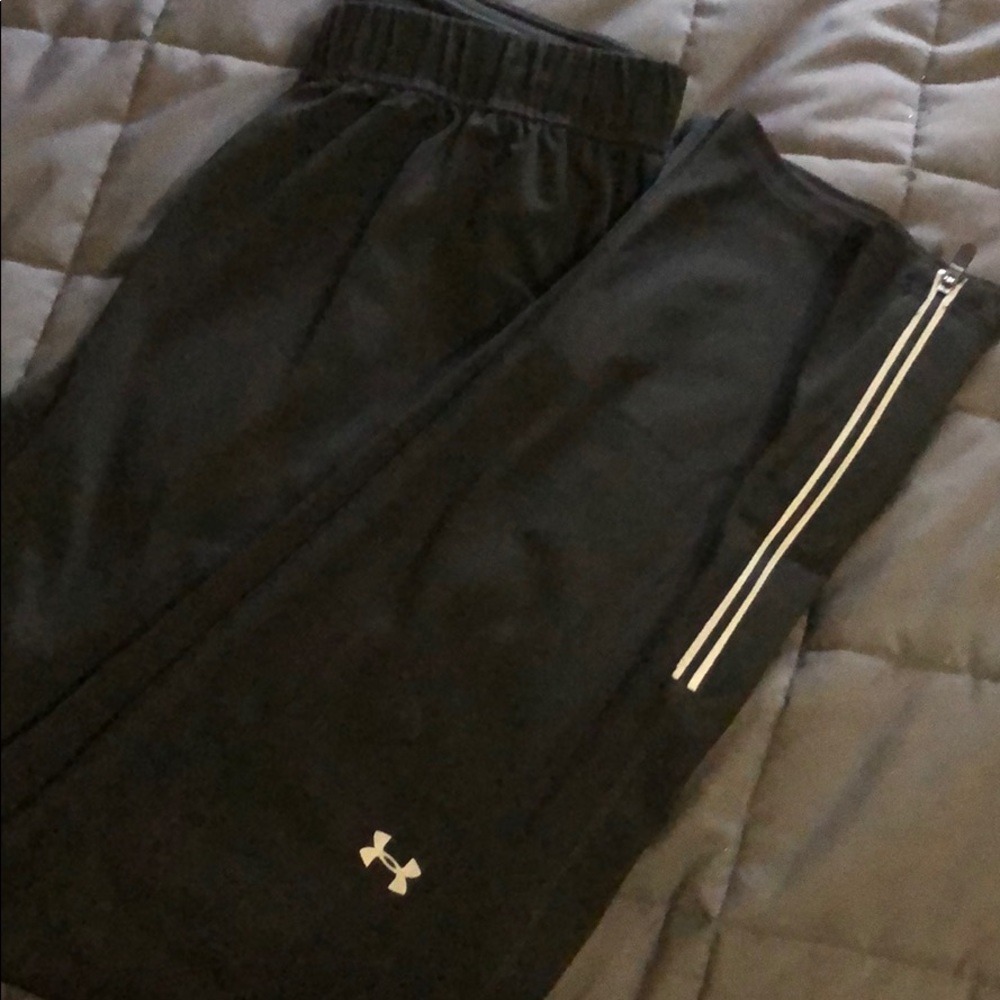 Black sweatpants